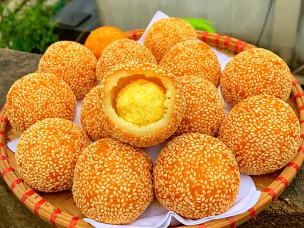 Bánh cam nhân sầu riêng